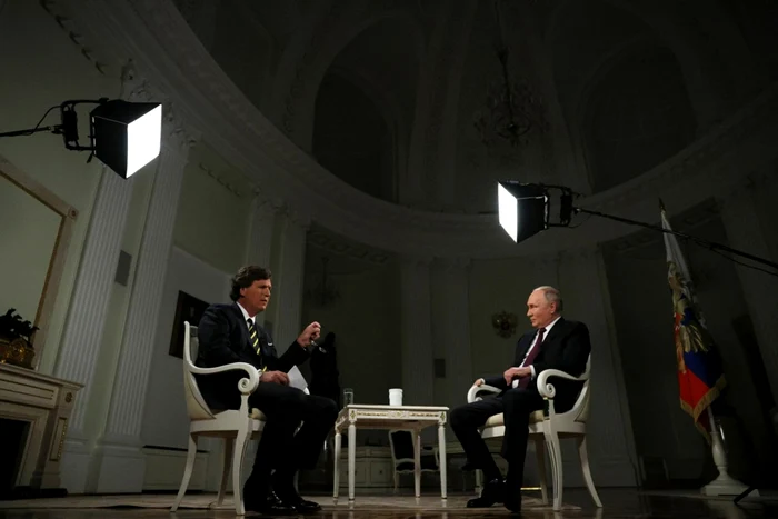 Fostul-premier-britanic-Boris-Johnson-Interviul-lui-Putin-luat-de-sluga-sa-linguitoare-Tucker-Carlson-inspirat-direct-din-manualul-lui-Hitler