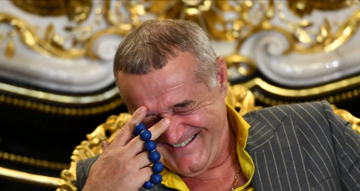 Gigi-Becali-nc-o-perl-adugat-n-vasta-colecie-Cum-citete-patronul-FCSB-