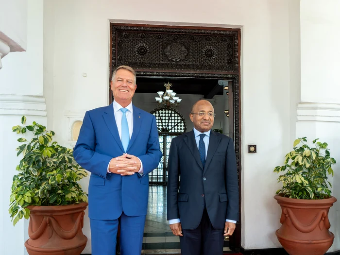 Iohannis-primit-de-omologul-din-Zanzibar-Discuii-entru-consolidarea-relaiilor-privind-educaia-i-turismul