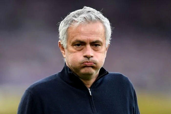 Italia-zguduit-Mourinho-dat-afar-de-la-AS-Roma-Explicaia-unei-decizii-care-face-nconjurul-lumii