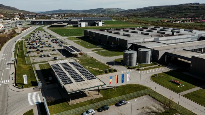Judeul-din-Romnia-care-depinde-n-proporie-de-65-de-importuri-i-exporturi-din-Germania-Rolul-Bosch-i-Daimler