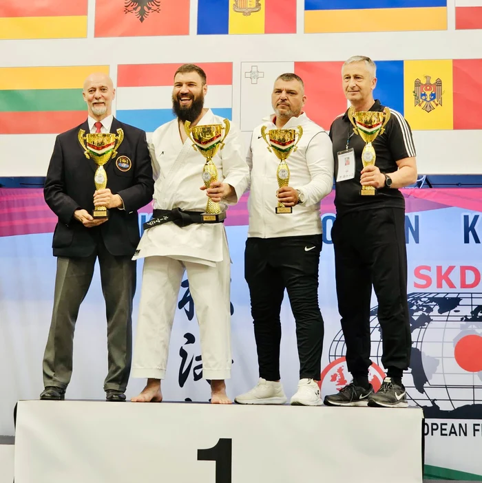 Lotul-naional-de-Karate-Shotokan-SKDUN-locul-I-la-Campionatul-European