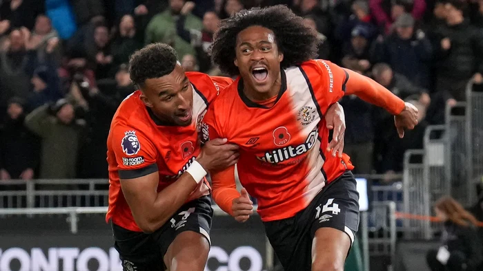 Meci-fabulos-n-Premier-League-Luton-a-avut-3-0-la-pauz-apoi-a-fost-lovit-de-un-tsunami-fotbalistic