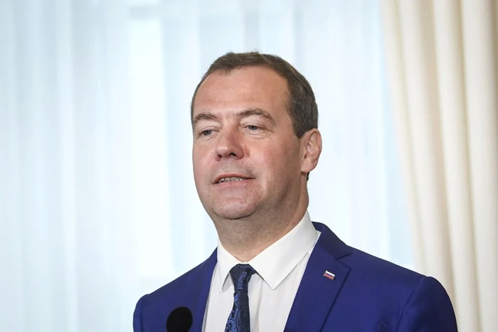 Medvedev-Romnii-nu-sunt-o-naiune-ci-un-mod-de-via-Aurul-a-fost-naionalizat-de-sovietici-pentru-comportamentul-ru-al-Romniei-
