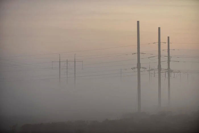 Ministerul-Energiei-175-de-linii-de-medie-tensiune-sunt-afectate-vremea-rea