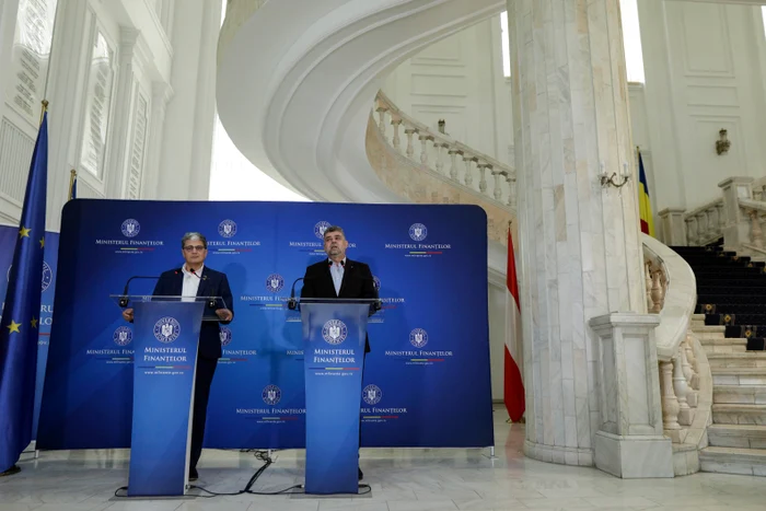 Ministrul-de-Finane-asemnat-cu-o-ppu-voodoo-Ciolacu-Eu-n-am-s-l-nep-niciodat-pe-Bolo