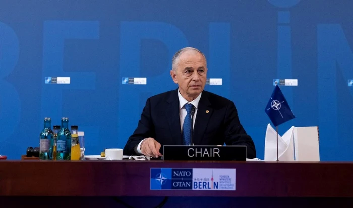 Mircea-Geoan-Securitatea-alimentar-cea-energetic-i-cea-cibernetic-trebuie-gestionate-la-nivelul-unui-oficiu-comun-ntre-Preedinie-i-Guvern-