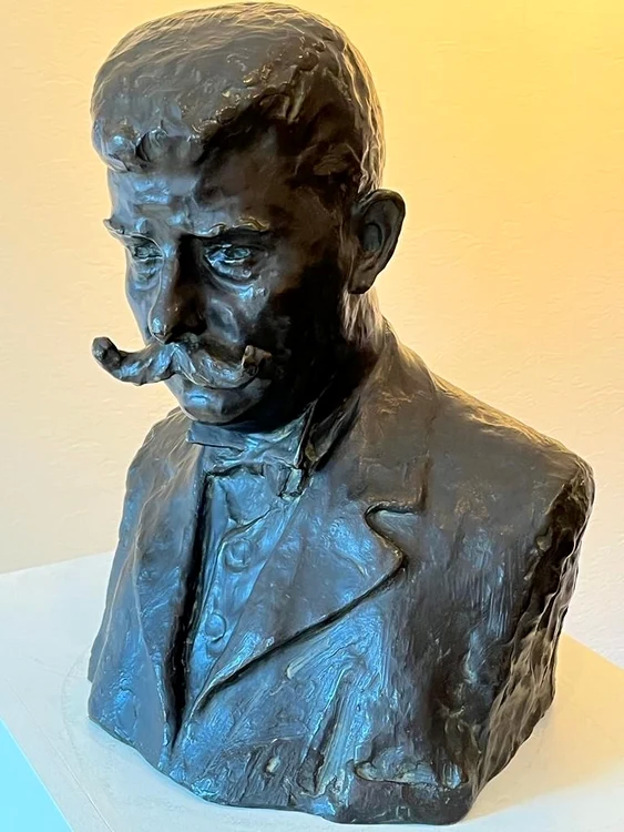 Niciodat-vzut-considerat-pierdut-sau-distrus-o-sculptur-Brncui-ajunge-n-premier-n-Romnia--