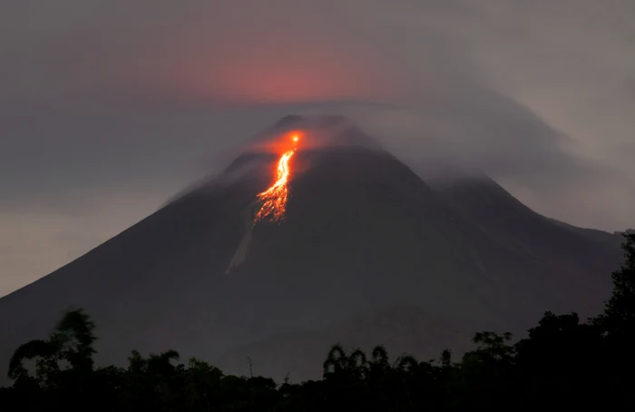 O-erupie-vulcanic-din-Sumatra-a-dus-la-pierderea-vieii-a-cel-puin-11-persoane
