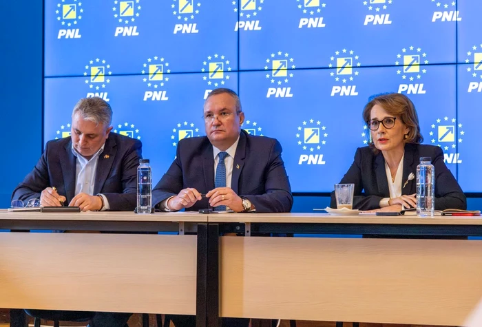 PNL-vrea-7000-de-femei-pe-locuri-eligibile-la-urmtoarele-alegeri-200000-de-semnturi-strnse-pentru-un-proiect-important-al-OFL