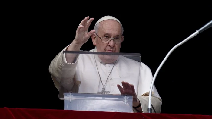 Papa-Francisc-sufer-de-bronit-acut-infecioas-Slav-Domnului-c-nu-a-fost-pneumonie