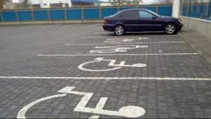 Parcri-cu-dizabiliti-n-Oradea-a-explodat-numrul-oferilor-cu-legitimaii-de-handicap