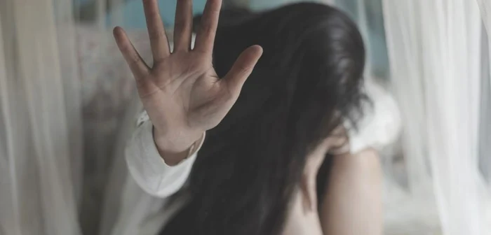 Pedeapsa-primit-de-un-brbat-care-a-exploatat-sexual-mai-multe-minore-Mesajul-lsat-pe-ua-apartamentului-de-proxenet