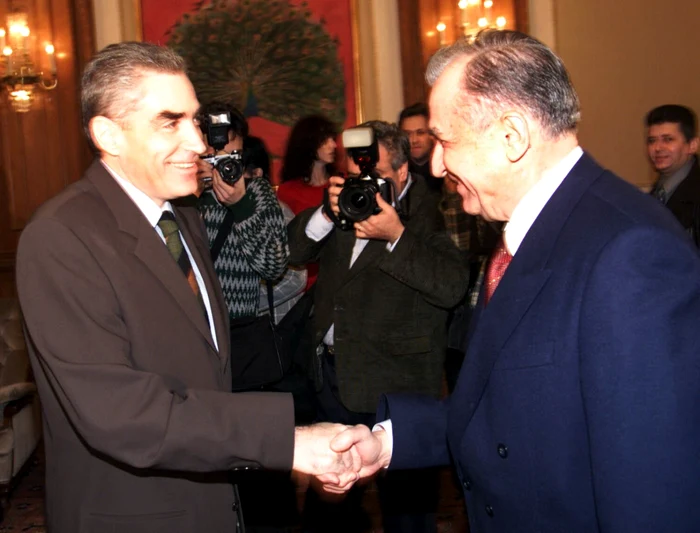Petre-Roman-i-Gelu-Voican-Voiculescu-chemai-joi-la-Parchet-n-Dosarul-Mineriadei-Ion-Iliescu-va-fi-audiat-la-domiciliu-