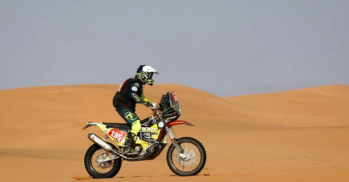 Pilotul-spaniol-Carles-Falcon-n-stare-grav-dup-o-cztur-n-Raliul-Dakar