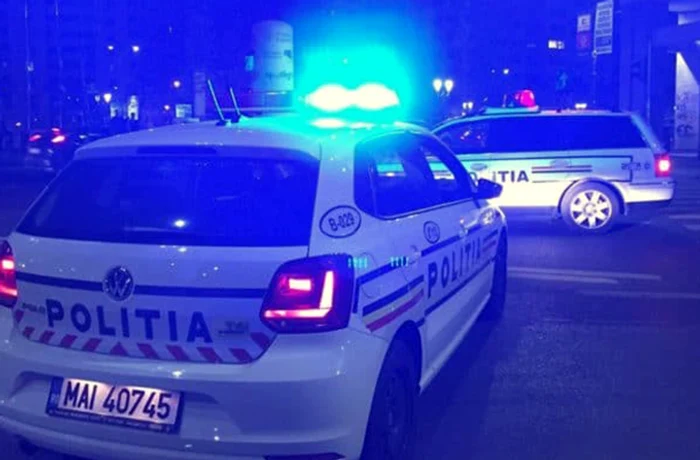 Poliist-cercetat-pentru-tentativ-de-omor-Un-brbat-spune-c-a-tras-spre-el-cu-o-puc-i-i-a-intrat-n-cas