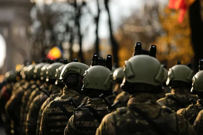 Preedintele-Klaus-Iohannis-cere-noi-recrui-pentru-Armat