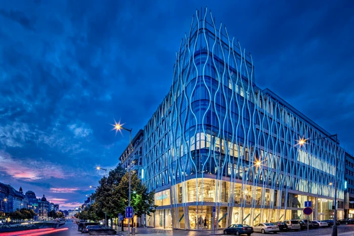 Primark-va-deschide-cel-de-al-treilea-magazin-din-Romnia-i-face-angajri