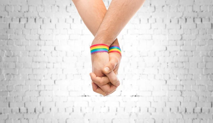 Prinii-care-i-au-torturat-fiul-pentru-c-e-gay-Ori-te-ntorci-la-normalitate-ori-te-arunc-de-la-balcon