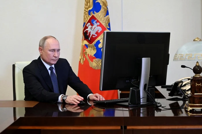 Putin-ar-fi-trebuit-s-se-adreseze-ruilor-noaptea-trecut-Televiziunile-s-au-pregtit-de-trei-ori-s-transmit-discursul-dar-liderul-rus-nu-a-susinut-nicio-declaraie