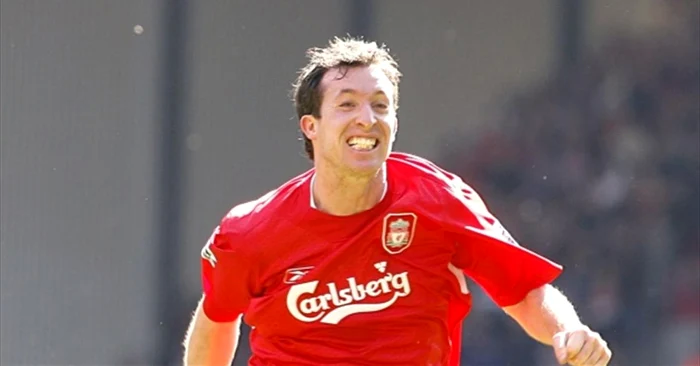 Robbie-Fowler-adorat-n-Romnia-cum-arat-la-48-de-ani-i-ce-meci-a-vzut-alturi-de-fanii-lui-Liverpool