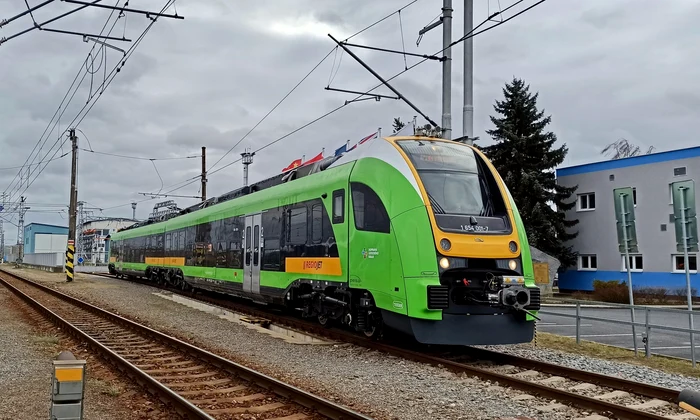 Romnia-cumpr-nc-62-de-trenuri-electrice-regionale