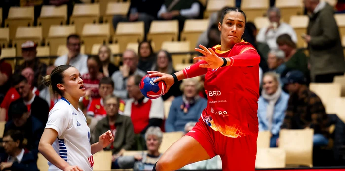 Romnia-fr-Cristina-Neagu-meci-senzaional-contra-Serbiei-la-Campionatul-Mondial-de-handbal