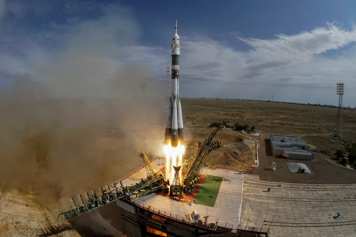 Rusia-intenioneaz-s-lanseze-zece-nave-spaiale-cu-echipaj-uman-i-alte-15-vehicule-cargo-ctre-Staia-Orbital-Rus-ROS-ntre-anii-2028-i-2033