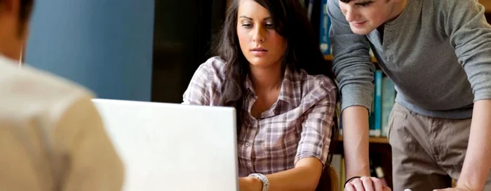 Site-urile-care-vnd-referate-pentru-elevi-i-studeni-vor-fi-nchise