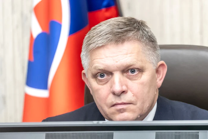 Slovacia-anun-ncetarea-ajutorului-militar-pentru-Ucraina-Robert-Fico-un-apropiat-al-lui-Viktor-Orban-