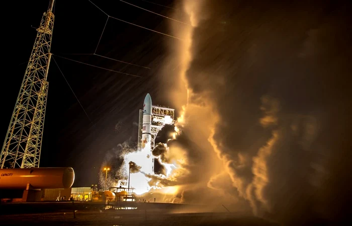 Sonda-lunar-Peregrine-victim-a-unei-scurgeri-de-combustibil-se-ndreapt-spre-Terra