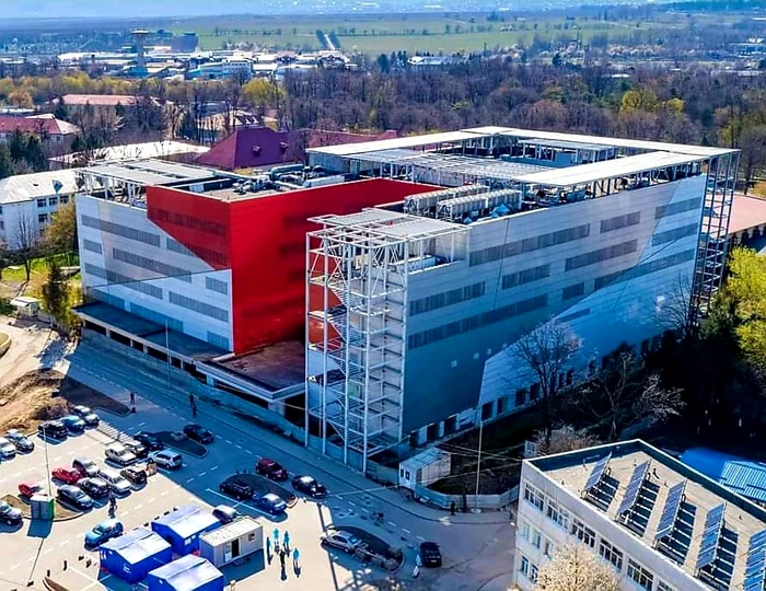 Spitalul-Municipal-din-Bacu-dotat-prin-PNRR-Lucrri-i-echipamente-medicale-de-60-de-milioane-de-euro