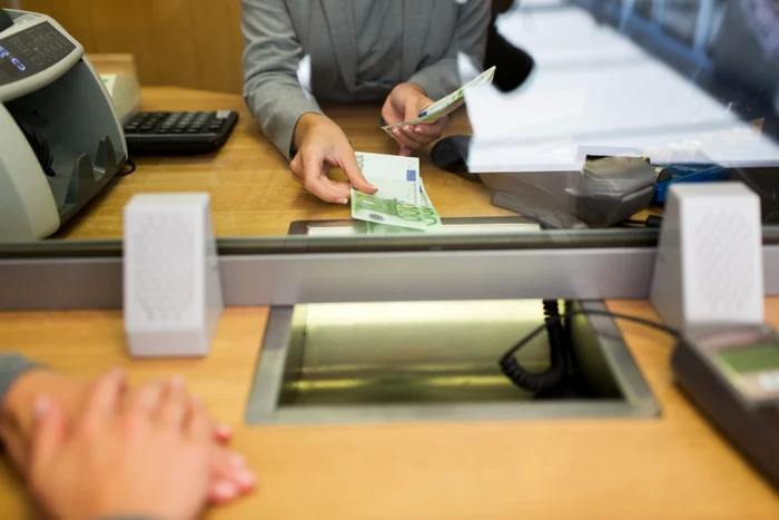 StudentInvest-i-FamilyStart-studenii-i-familiile-tinere-pot-lua-credite-garantate-de-stat-i-n-2024