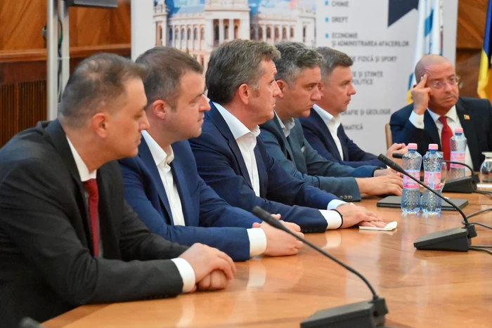 Tensiuni-n-PSD-Iai-Doi-membri-ai-filialei-prsesc-partidul-Ostaficiuc-Confund-politicul-cu-businessul-