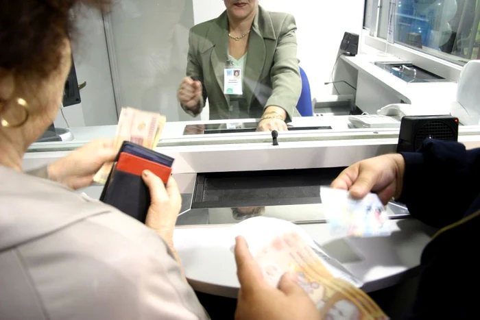 Tinerii-studeni-i-familiile-tinere-au-luat-credite-de-peste-100-de-milioane-de-lei-de-la-CEC-Bank