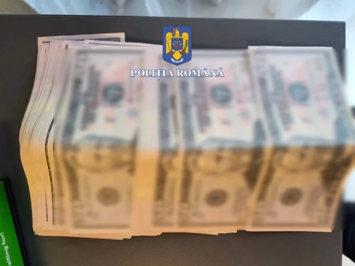 Tnr-din-Capital-reinut-dup-ce-a-furat-banii-prinilor-i-i-a-nlocuit-cu-bancnote-false