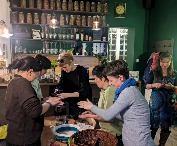 Tnra-care-a-fcut-un-scop-n-via-din-a-i-ajuta-pe-alii-Bistro-ul-ei-social-loc-de-ntlnire-al-celor-ce-vor-s-ajute