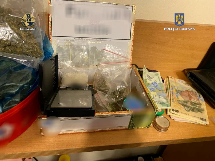 Traficani-de-droguri-arestai-la-Sibiu-Vindeau-Cristal-i-canabis-cu-preuri-ntre-60-i-150-de-lei-doza