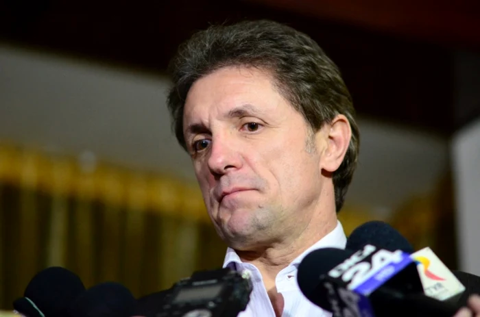 Tricourile-Generaiei-de-Aur-se-vnd-cu-scandal-Gic-Popescu-a-explicat-culisele-ciocnirii-cu-FRF