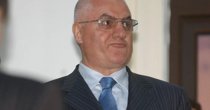 Tudor-Giurgiu-face-film-dup-blatul-secolului-mizeria-orchestrat-de-Dumitru-Dragomir