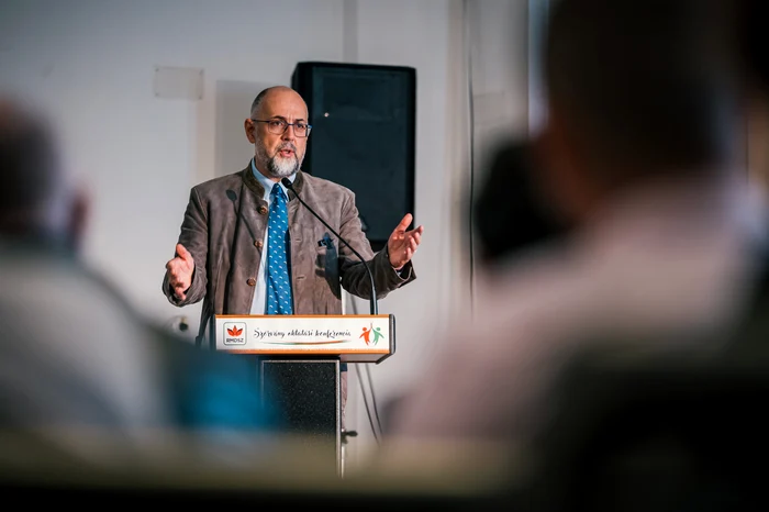 UDMR-i-construiete-pol-electoral-cu-partide-controversate