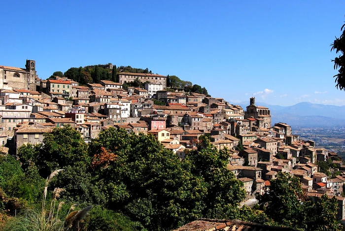Un-ora-italian-se-chinuie-s-vnd-case-prsite-la-preul-de-un-euro-Care-este-motivul