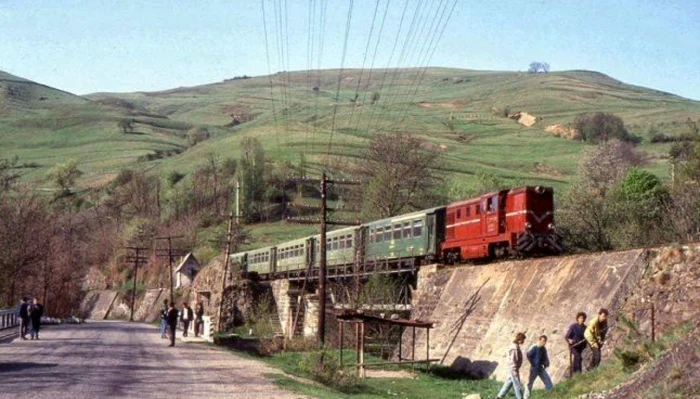 Un-sfert-de-secol-de-la-desfiinarea-Mocniei-trenul-simbol-al-moilor-A-circulat-pe-Valea-Arieului-timp-de-87-de-ani
