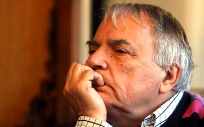 Un-ultim-omagiu-adus-academicianului-i-criticului-literar-Nicolae-Manolescu-luni-la-Ateneul-Romn