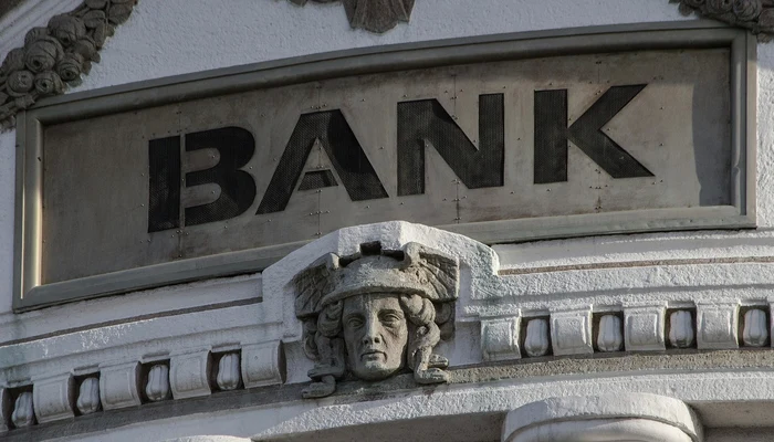 UniCredit-i-Alpha-Bank-vor-s-i-extind-activitatea-n-Romnia