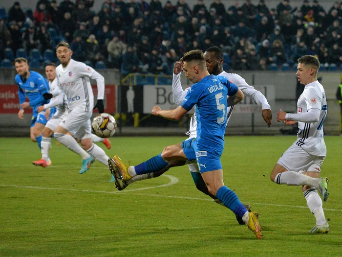 Universitatea-Craiova-meci-egal-cu-FC-Botoani-n-Superlig