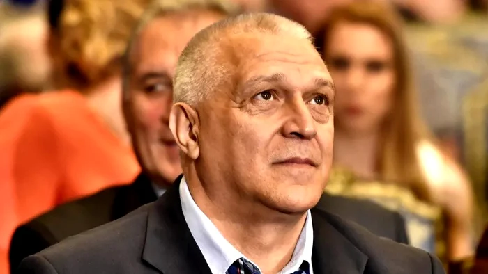 Vasile-Stng-ngrozit-de-prbuirea-handbalului-Cauzele-eecului-explicate-ca-la-carte-EXCLUSIV