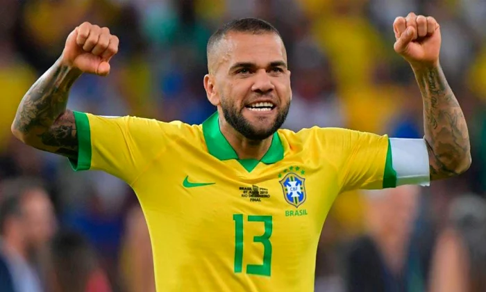 Violatorul-Dani-Alves-i-a-cumprat-libertatea-ct-a-pltit-pentru-a-prsi-n-sfrit-nchisoarea