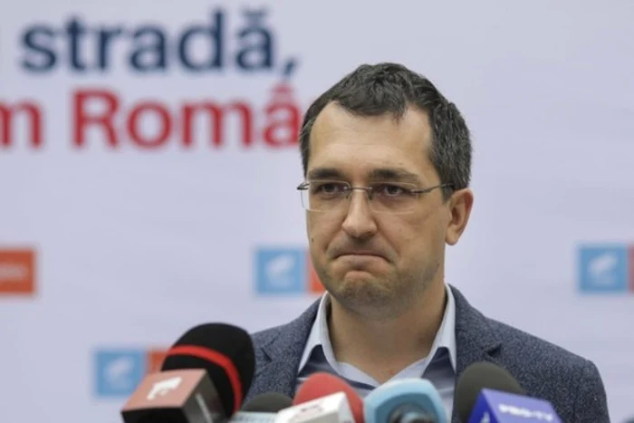 Vlad-Voiculescu-susine-c-dosarul-DNA-privind-vaccinurile-e-unul-politic--Semne-ngrijortoare-privind-ingerinele-politicului-n-Justiie-
