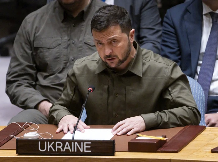 Zelenski-se-adreseaz-Congresului-SUA-armata-ucrainean-n-faa-unui-viitor-incert-dup-eecul-contraofensivei